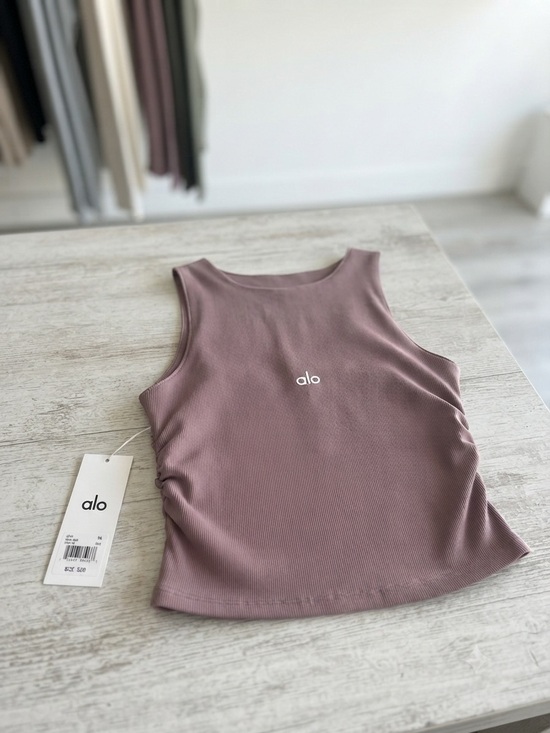 ALO Yoga Tops - ALO Yoga Mauve Ribbed Cropped workout fitness  pink high neck ruched Tank s m xl